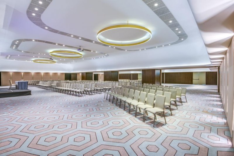 Cronwe Plaza - Снимка 4