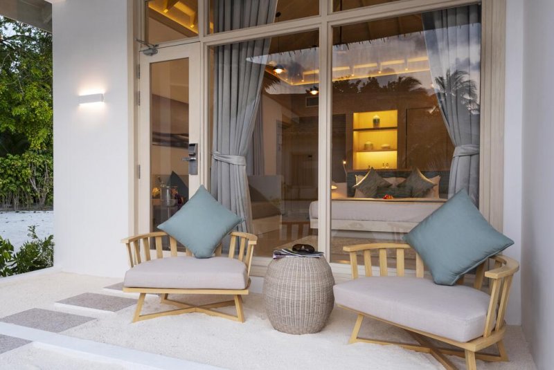 Bandos Island Resort & Spa - Снимка 1