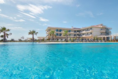 King Maron Wellness Beach Hotel - Снимка 1