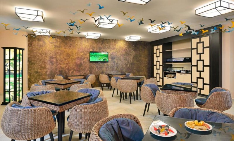 Сол Несебър Палас и Аквапарк - Снимка 1