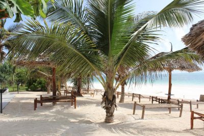 Uroa Bay Resort - Снимка 1