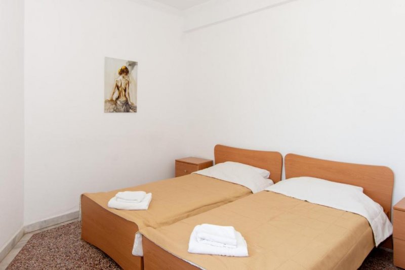 Karagiannis - Снимка 1