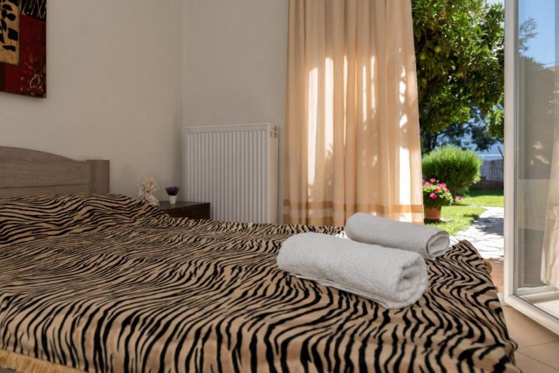 Tzamtzis Apartments - Снимка 5