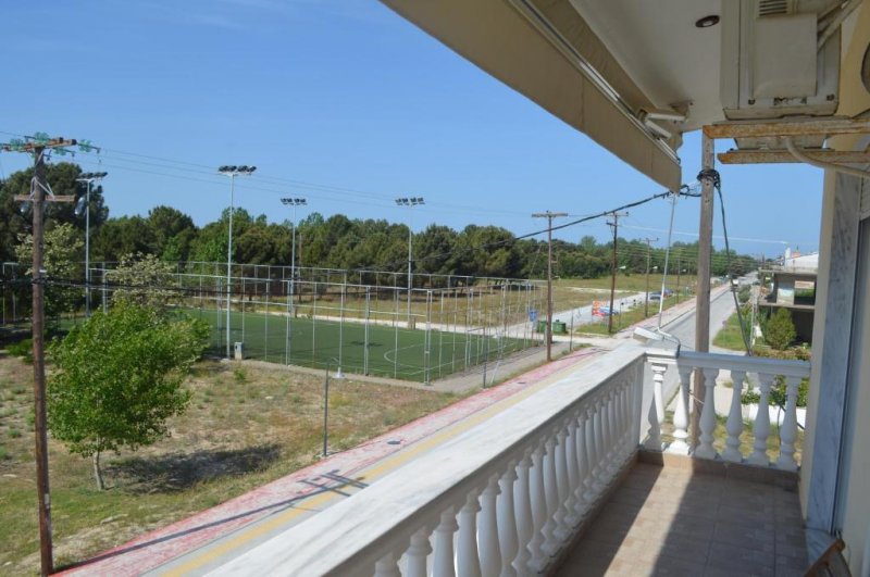 Irini Apartments - Снимка 2