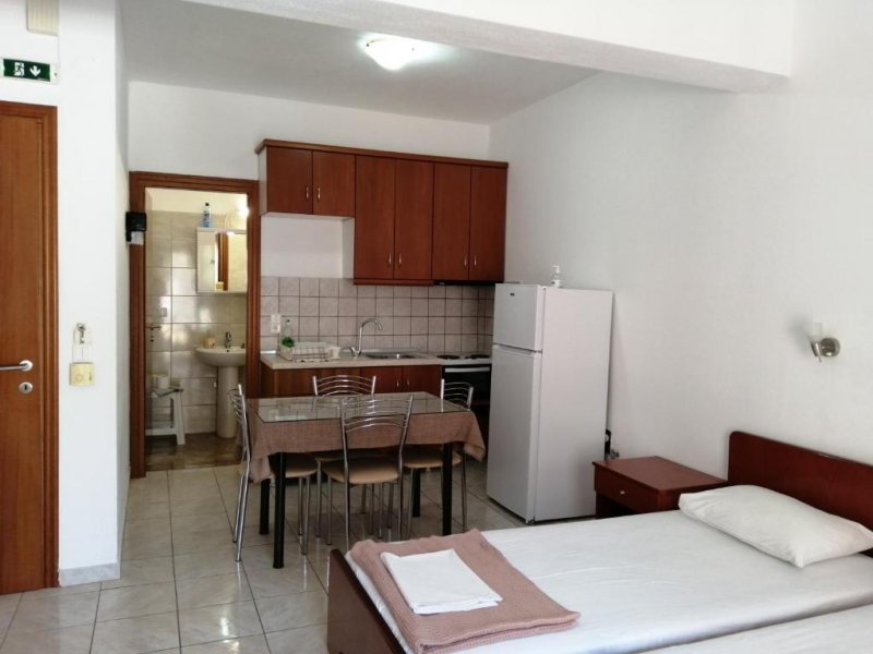 Irini Apartments - Снимка 10