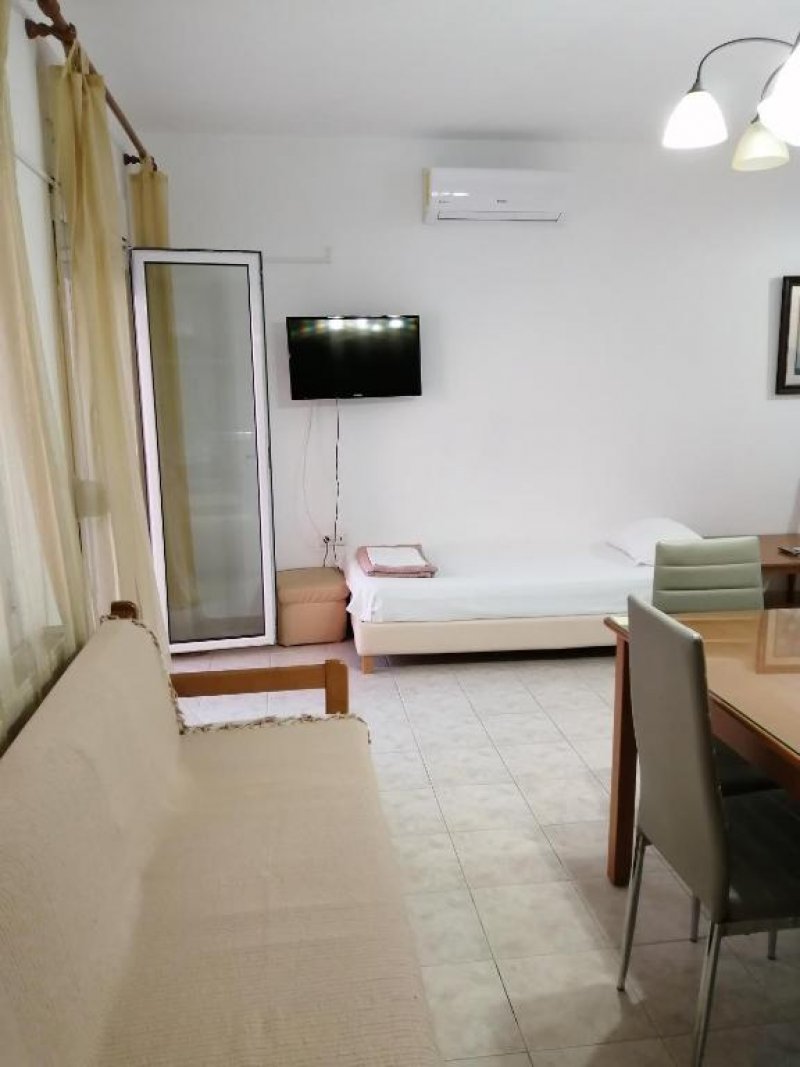 Irini Apartments - Снимка 5