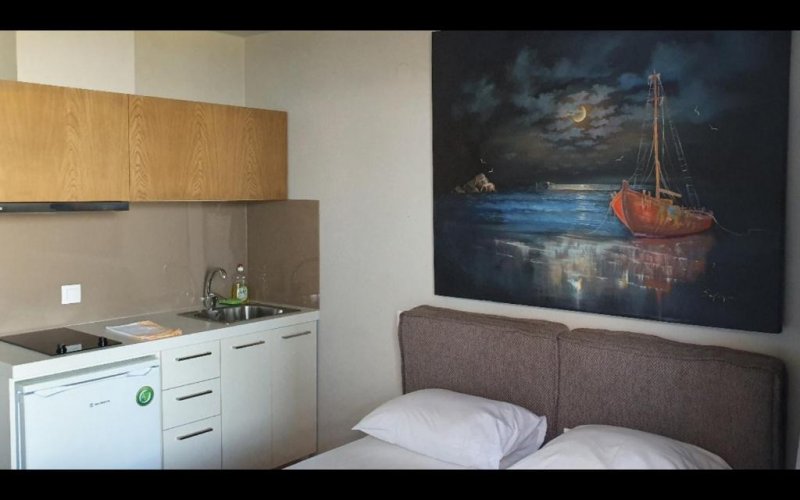 Sunshine Apartment - Снимка 4