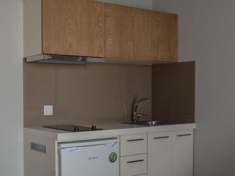 Sunshine Apartment - Снимка 7