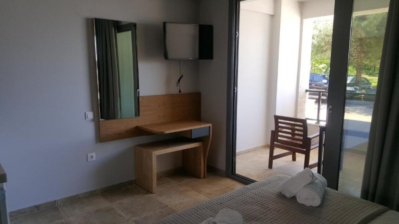 Sunshine Apartment - Снимка 5