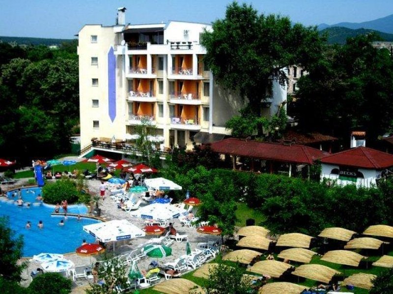 Семеен хотел Албена - Снимка 0