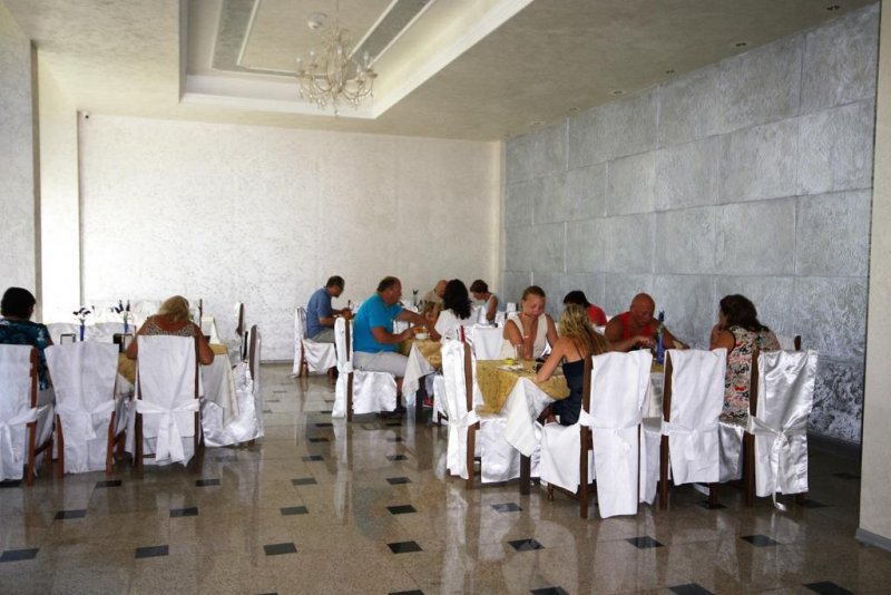 Хотел Каменец - Снимка 1