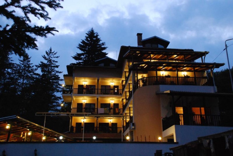 Хотел Илинден - Снимка 0