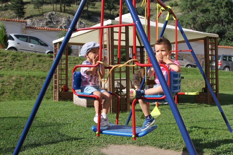 Балнео Хотел Свети Спас - Снимка 9