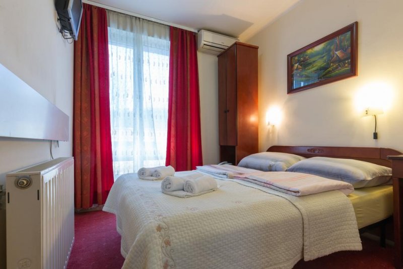 Hotel Villa Panorama - Снимка 3