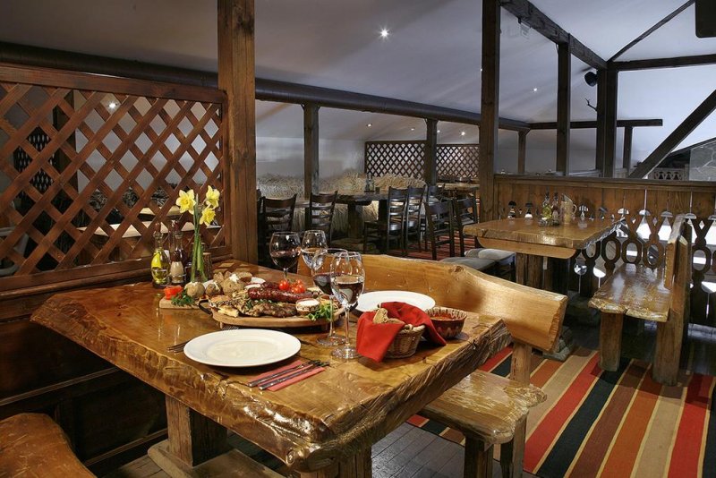 Комплекс за винен и СПА туризъм Старосел - Снимка 1