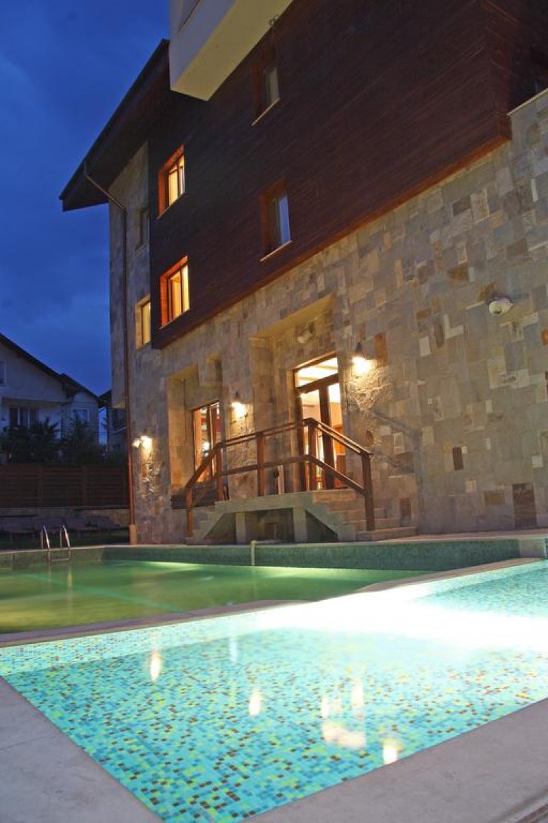 Лъки Лайт Бутик Хотел & Спа - Снимка 3