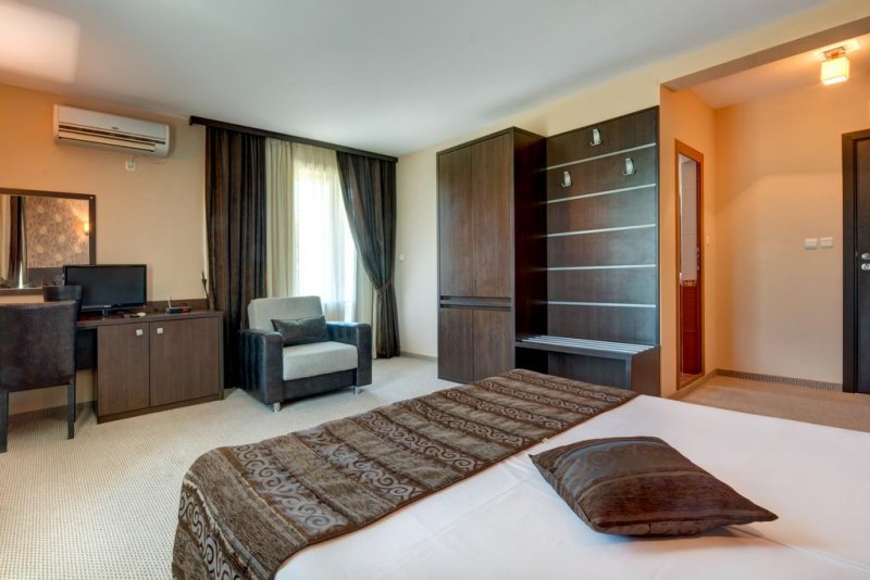 Хотел Сиена Хаус - Снимка 10