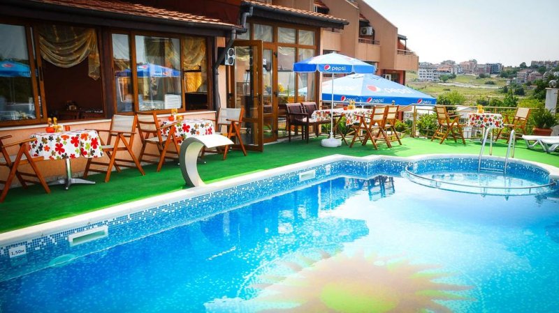 Хотел Аполис - Снимка 0