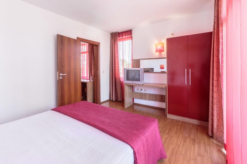 Хотел Аполис - Снимка 3