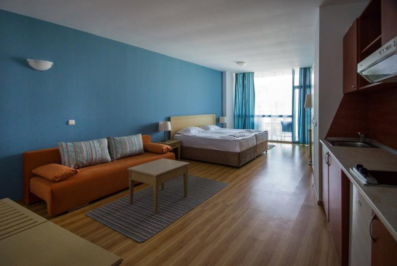 Хотел Приморско Дел Сол - Снимка 1