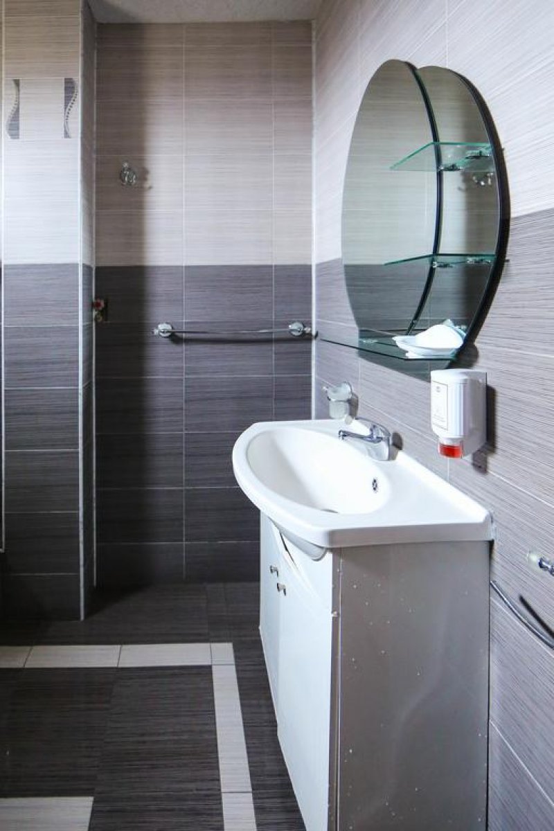 Семеен хотел Шарков - Снимка 4