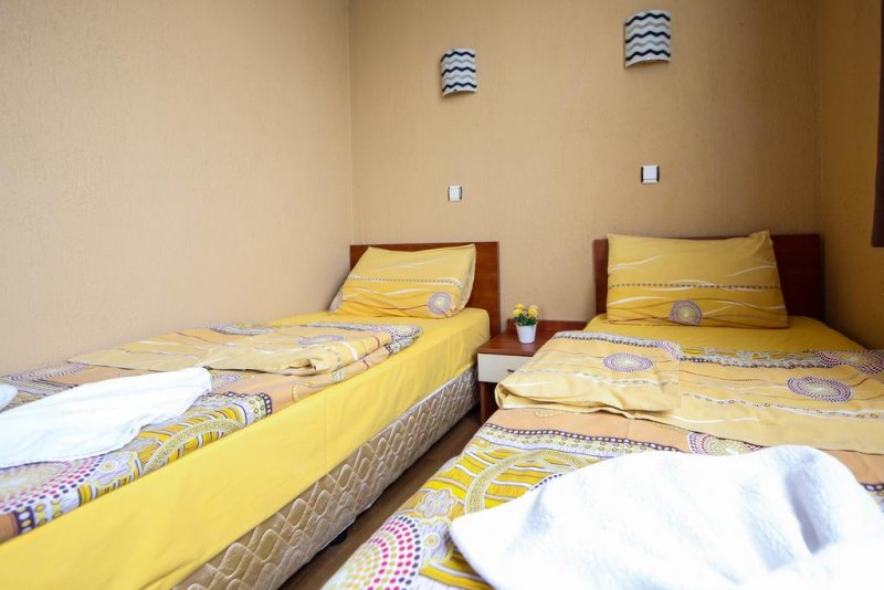 Семеен хотел Шарков - Снимка 9