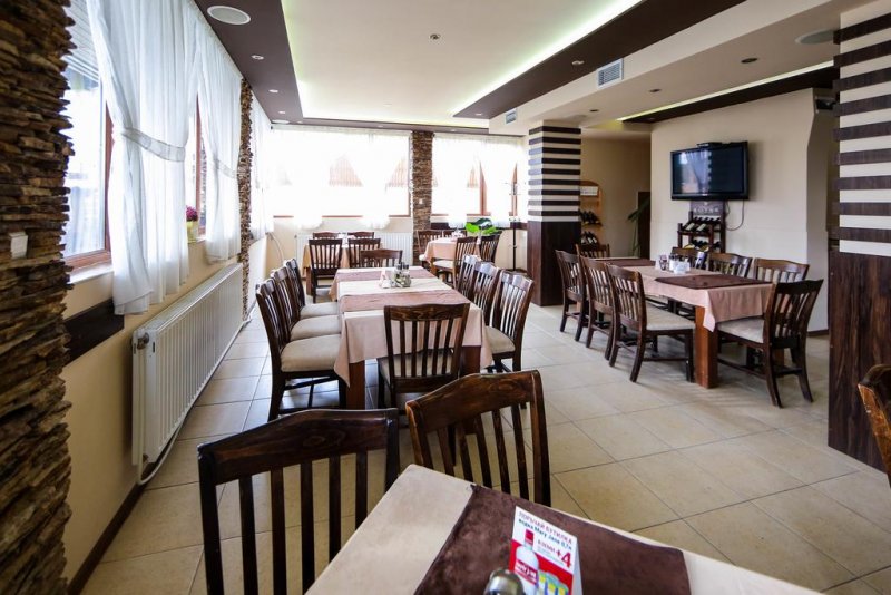 Семеен хотел Шарков - Снимка 10