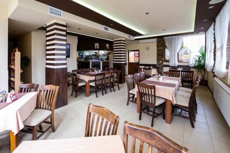 Семеен хотел Шарков - Снимка 5