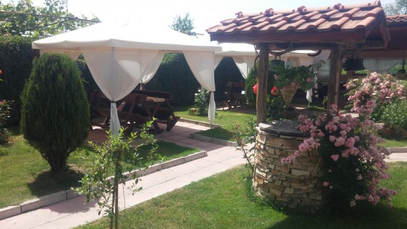 Семеен хотел Шарков - Снимка 8