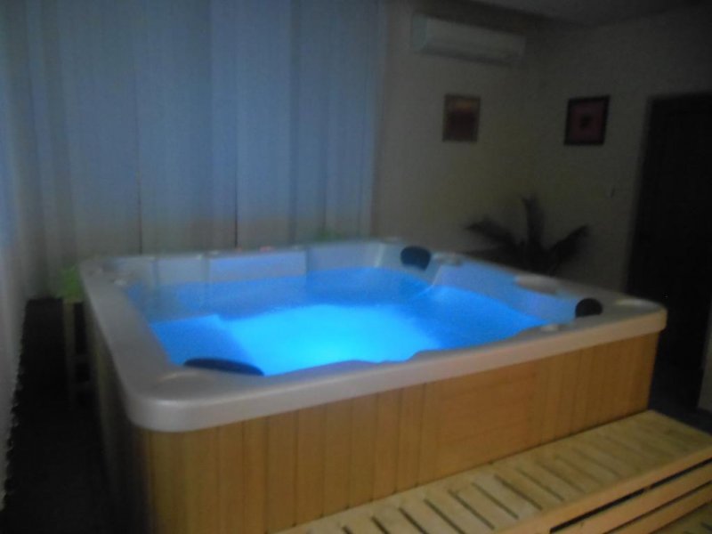 Семеен хотел Шарков - Снимка 9