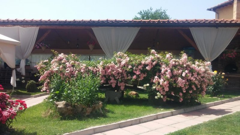 Семеен хотел Шарков - Снимка 2