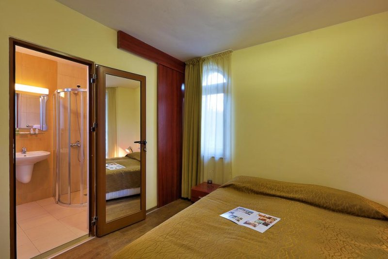 Вили Форест Нук - Снимка 5