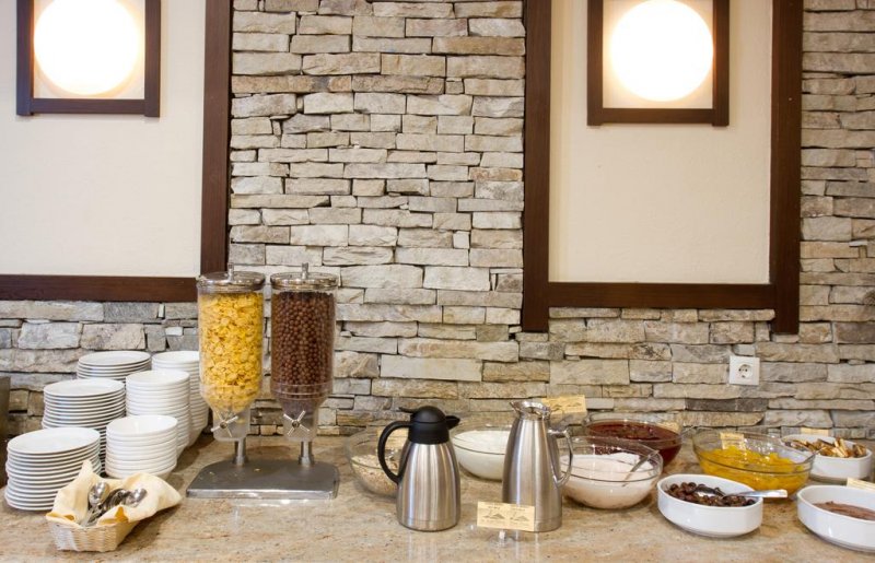 Хотел Свети Иван Рилски - Снимка 11