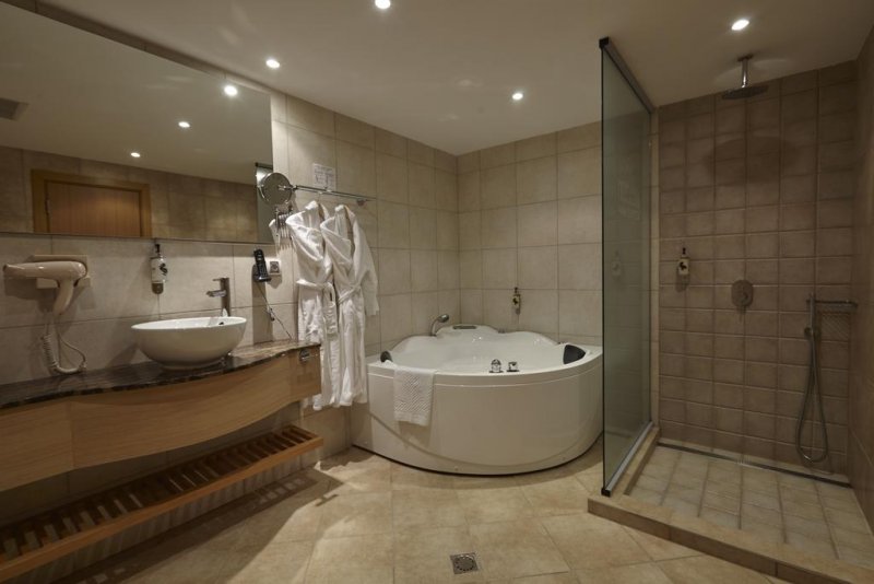 Спа хотел Белчин Гардън - Снимка 1