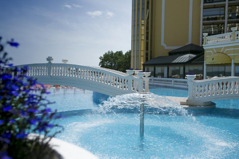 Виктория Палас Бийч Хотел - Снимка 1