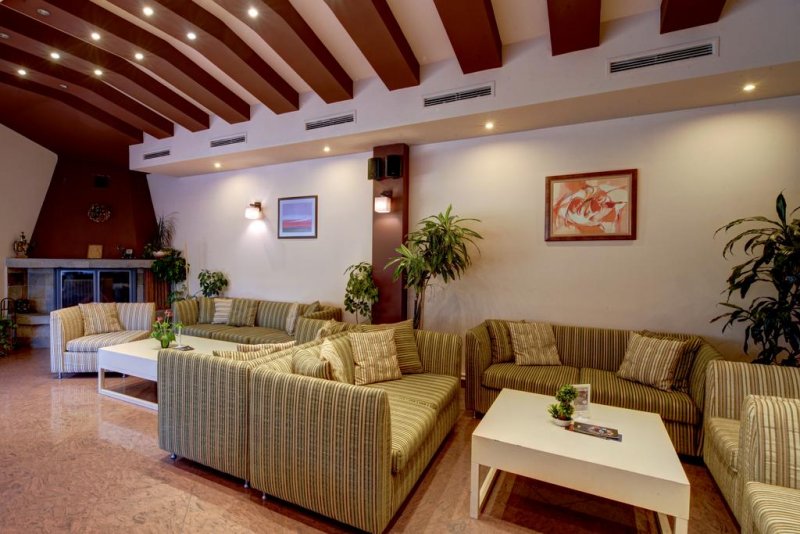 Комплекс Реденка Холидей Клуб - Снимка 1