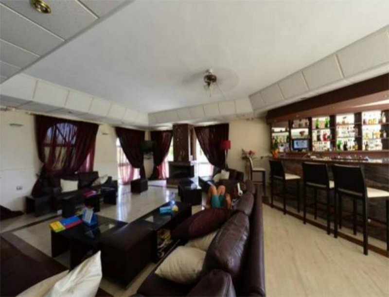 California Beach Hotel - Снимка 3