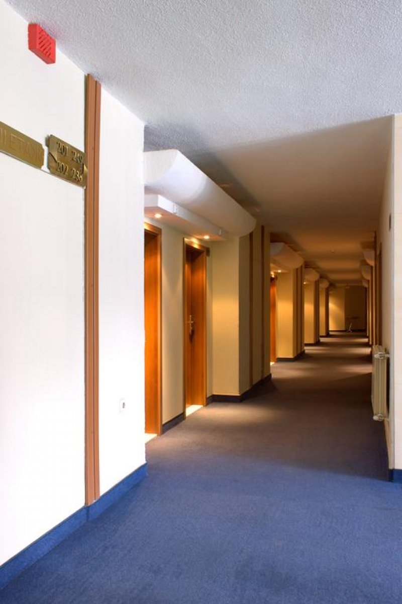 Гранд Хотел Казанлък - Снимка 9