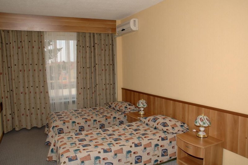 Гранд Хотел Казанлък - Снимка 5