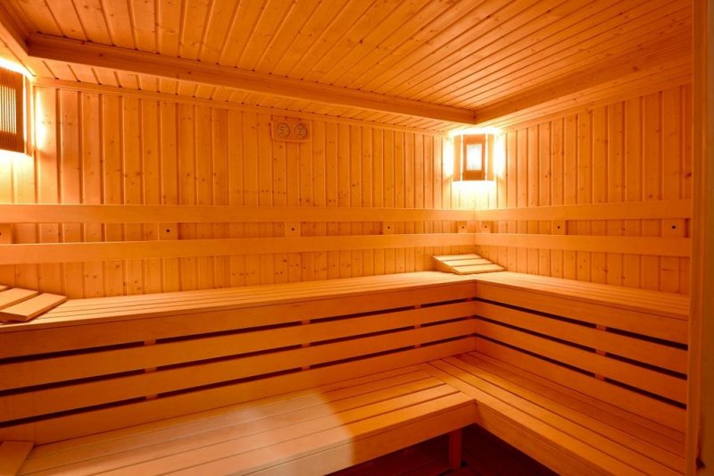 Гранд Хотел Казанлък - Снимка 10