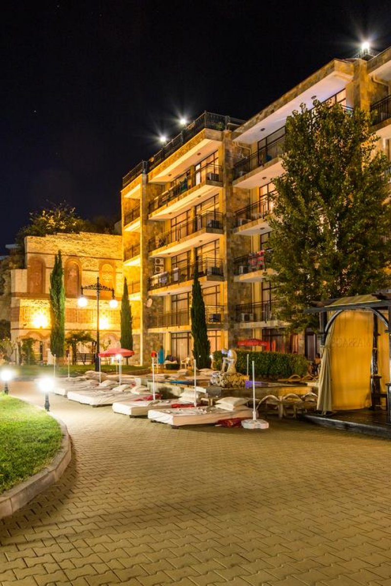 Хотел Цезар Палас - Снимка 1