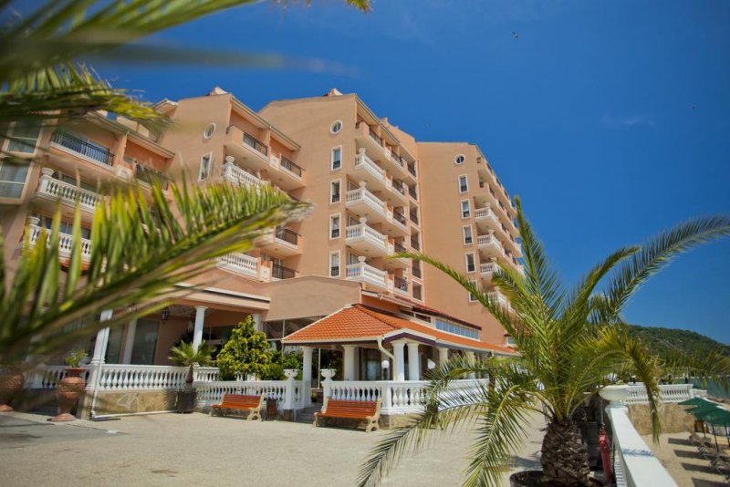 Хотел Роял Бей - Снимка 8