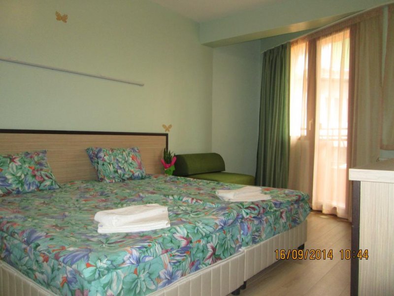 Хотел Емали Грийн - Снимка 3