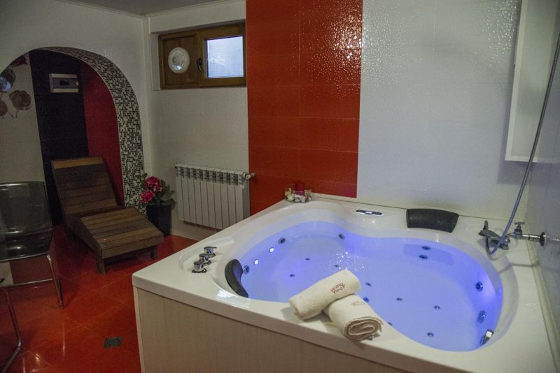 Хотел Емали Грийн - Снимка 1