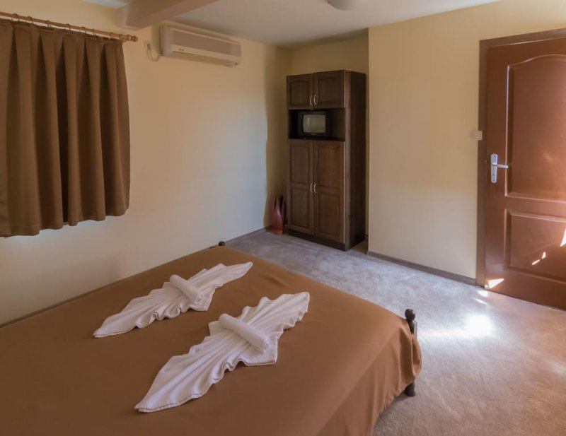 Еко Комплекс Флора - Снимка 2