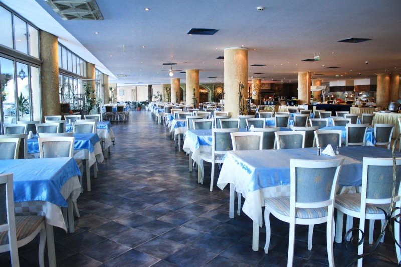 Хотел Роял Парк - Снимка 1