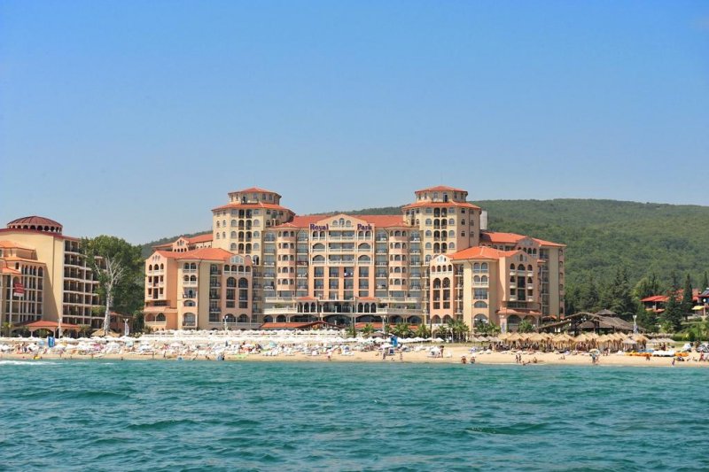 Хотел Роял Парк - Снимка 2