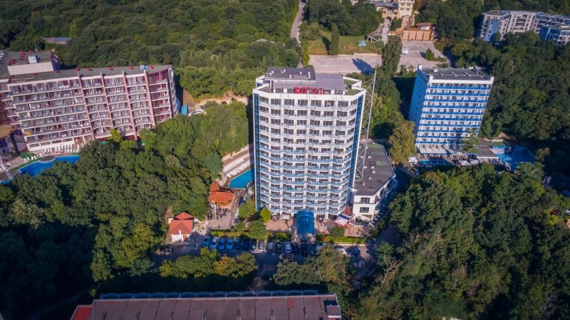 Хотел Роял - Снимка 0