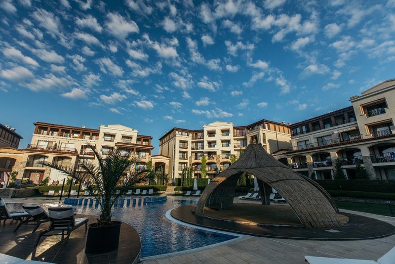 Комплекс Грийн Лайф Бийч Ризорт - Снимка 7