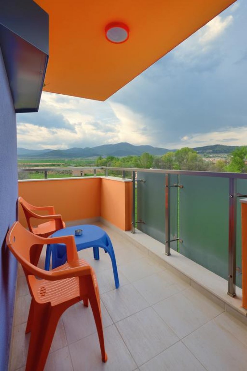 Апартхотел Хелоу Хисар - Снимка 9